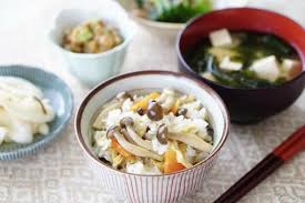 カラダを温める食べ物の中でカラダを温める野菜を摂って冷えを改善しましょう。カラダを温める野菜と冷やす野菜について。秋の野菜について。